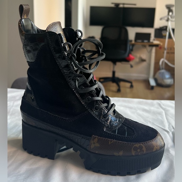 Louis Vuitton LV combat boots, size 5.5 - Picture 7 of 13